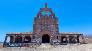 Mehr über den Artikel erfahren Sanatorio de Abades, Teneriffa – Die Geisterstadt am Meer