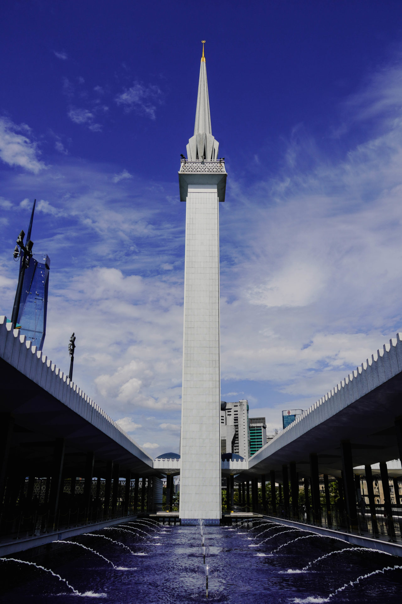 Nationalmoschee_von_Malaysia_in_Kuala_Lumpur