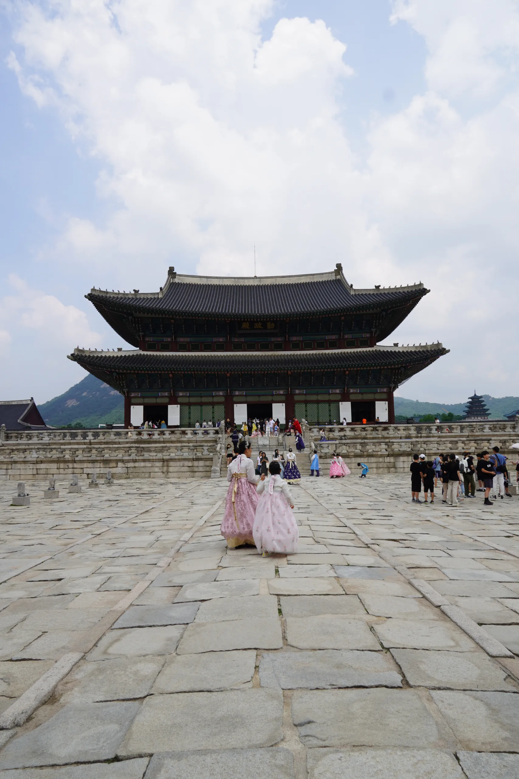 Gyeongbokgung-Palast-Seoul-Adventurous-Travel-Life